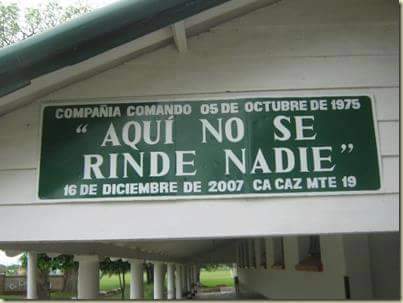 Cartel AQUI NO SE RINDE NADIE.
